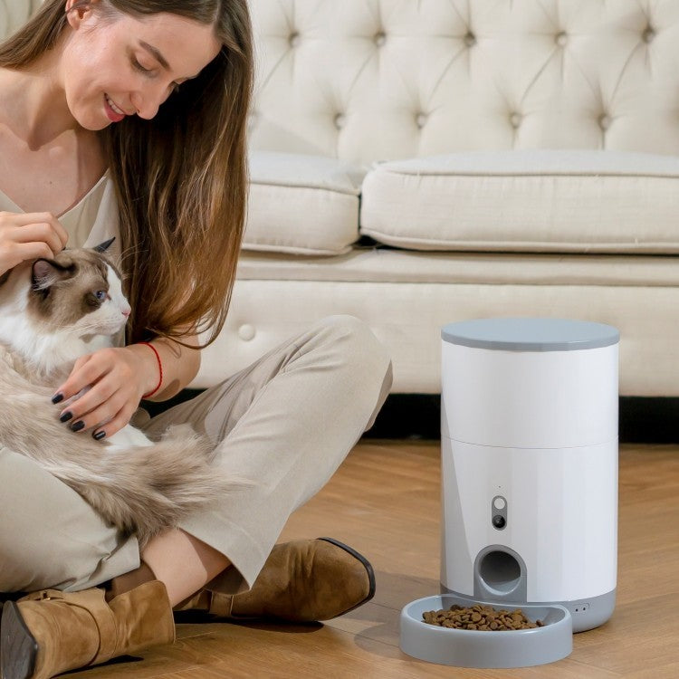 Petoneer 2.6L Wi-Fi Pet Feeder with Camera